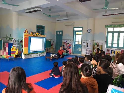Trường mầm non Hoa Mai tổ chức chuyên đề phát triển ngôn ngữ làm quen văn học cho trẻ